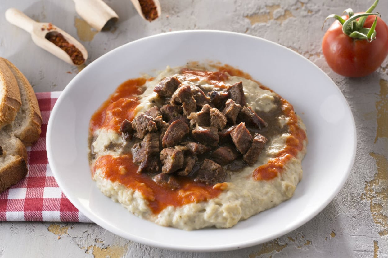 Başrolde Kuşbaşı: Beğendili Kebap