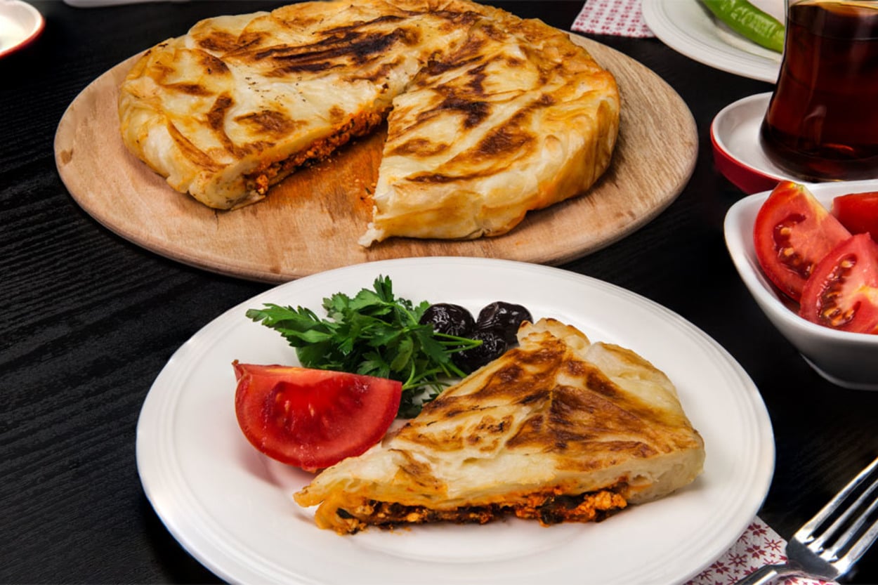Hayırlı Ramazanlar: Pratik Sahur Böreği