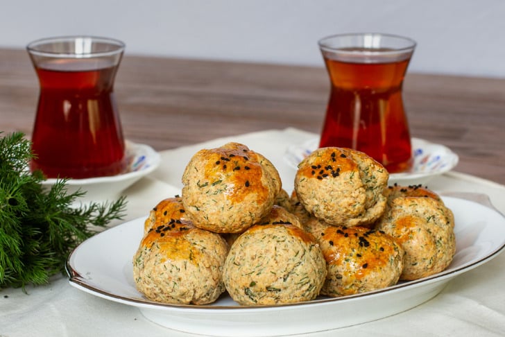 Tam Buğday Unlu Dereotlu Poğaça Tarifi