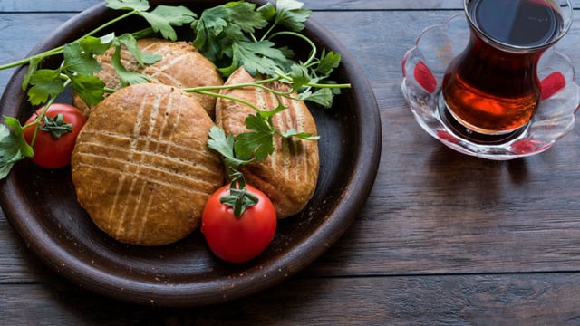 Kokusu Burnumuzda: Ev Poğaçası