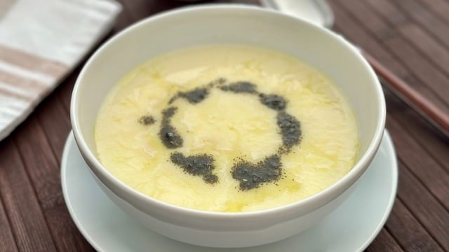 Ev Sıcaklığında: Şehriyeli Yoğurt Çorbası
