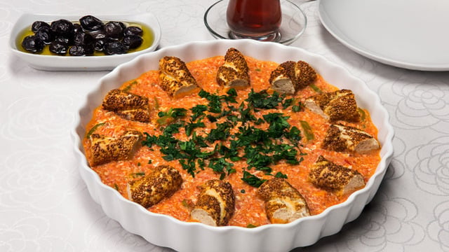 Banmalara Doyum Olmaz: Menemenli Simit Kebabı