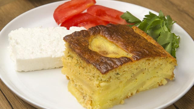 Çayın Yeni Aşkı: Patatesli Pratik Kek