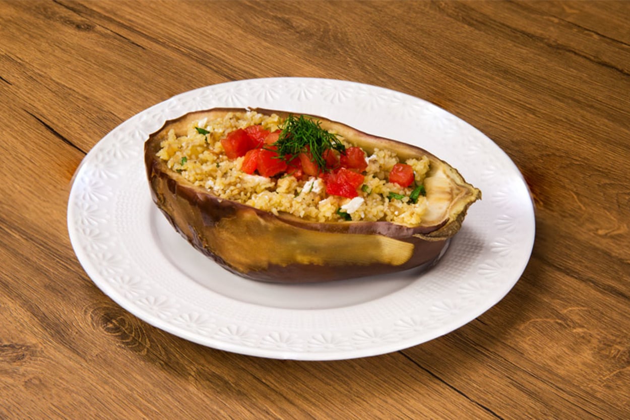 Doldu Taştı İçi: Bulgur Salatalı Patlıcan