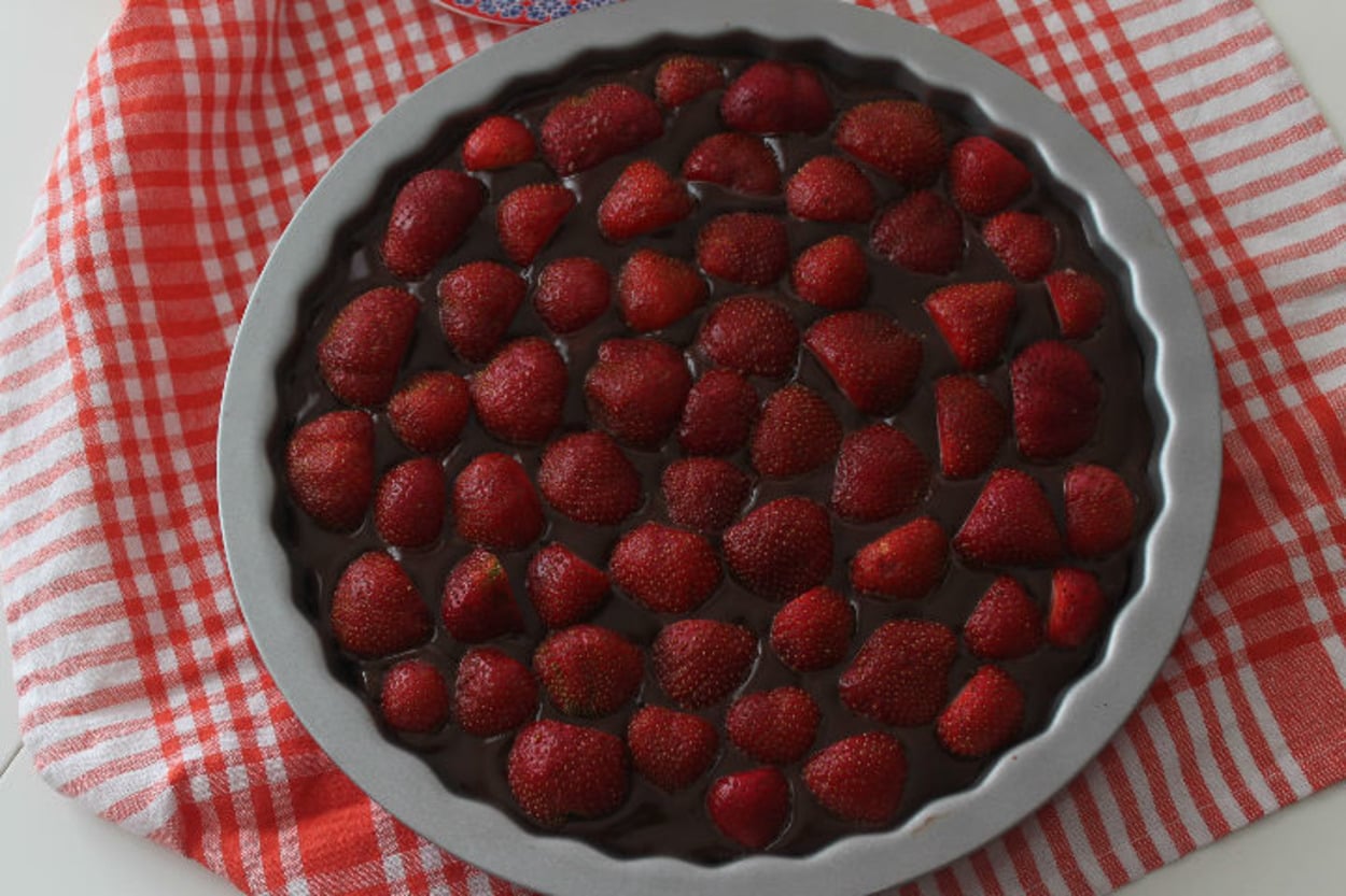 Çilek ve Çikolata Sevenlere: Oreolu Pratik Tart