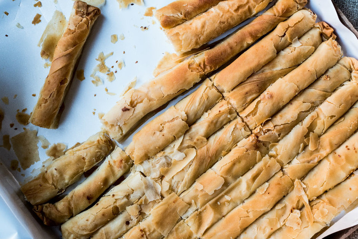 Patatesli Kaşarlı Kalem Börek Tarifi