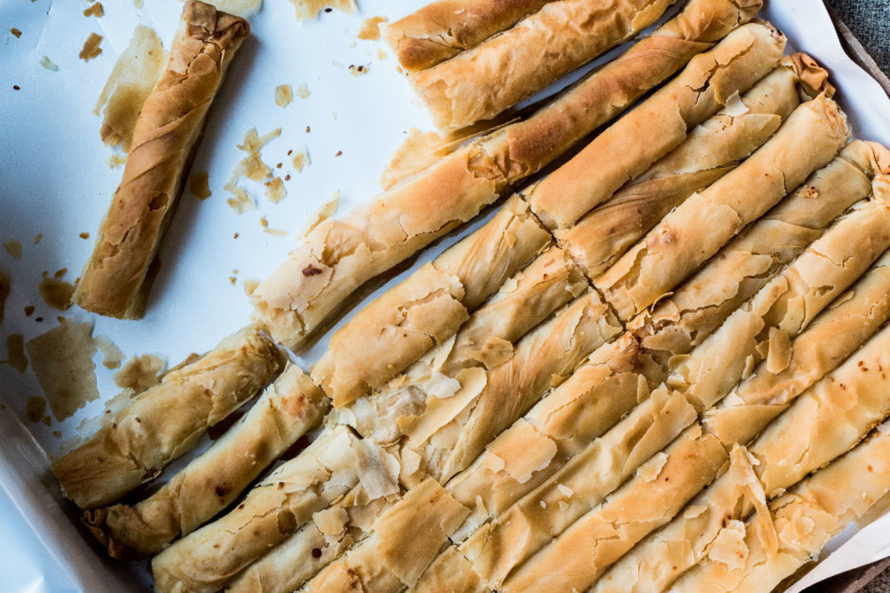 Kahvaltı Masası Kurdurur: Patatesli Kaşarlı Kalem Börek