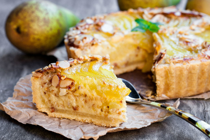 Bademli Armutlu Tart Tarifi