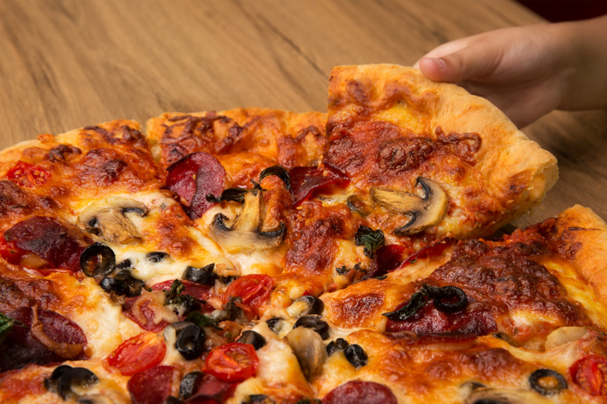 İşte Bu Kadar Kolay: Öykü'nün Ev Yapımı Pizzası