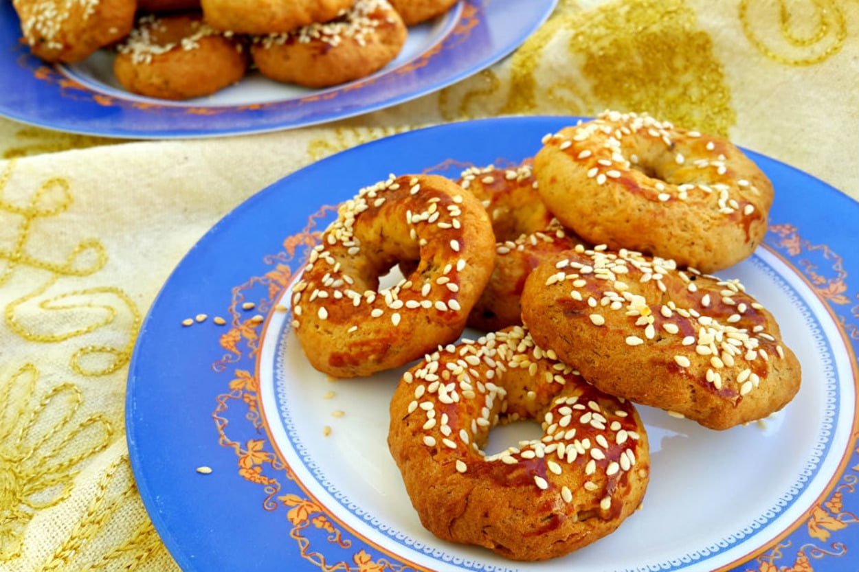 Kokusu Bambaşka: Kahke