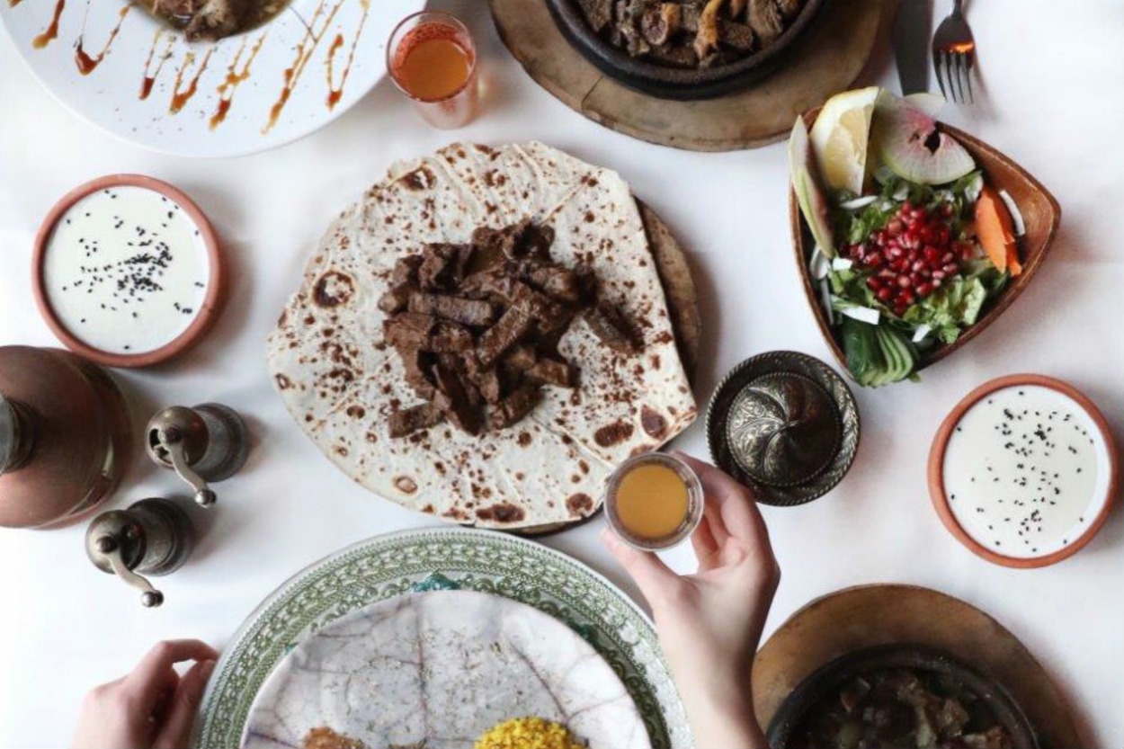 İlk ve Tek Selçuklu Mevlevi Mutfağı: Somatçı Fihi Ma Fih Restoran