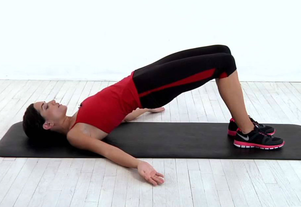 Spor Salonuna Gitmeye Vakti Olmayana: Evde Yapabileceğiniz Kolay Pilates Hareketleri Tarifi